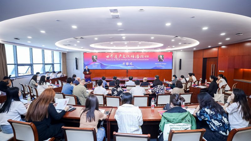 直播带货新趋势：揭秘美妆类直播代运营小团队的优势
